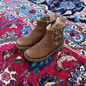 Mini Boden Brown Floral Kids Boots